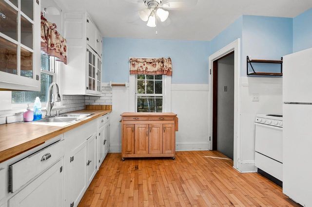 W11944 PARKWAY ROAD, Crivitz, WI 54114