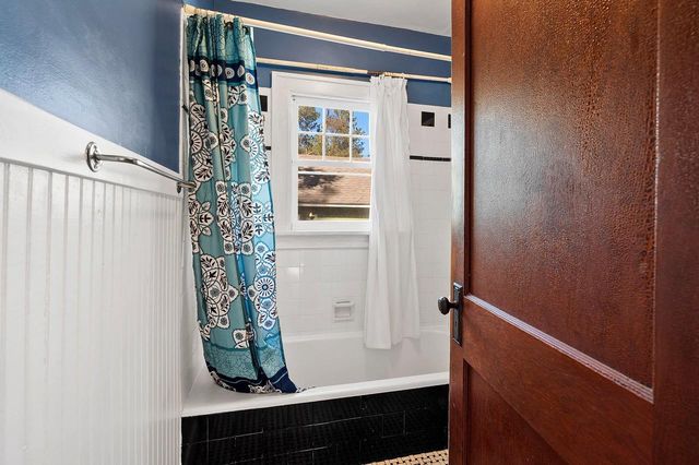 W11944 PARKWAY ROAD, Crivitz, WI 54114