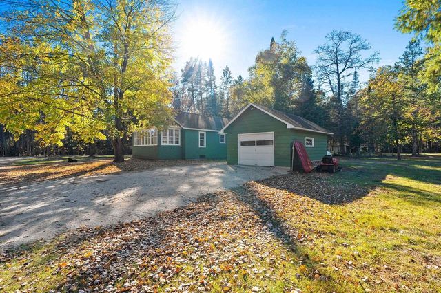 W11944 PARKWAY ROAD, Crivitz, WI 54114