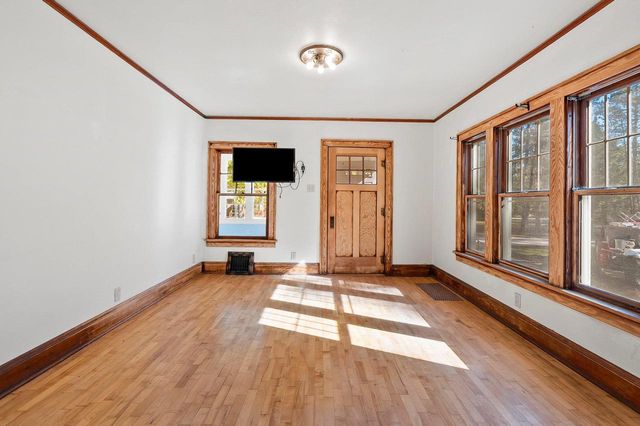 W11944 PARKWAY ROAD, Crivitz, WI 54114