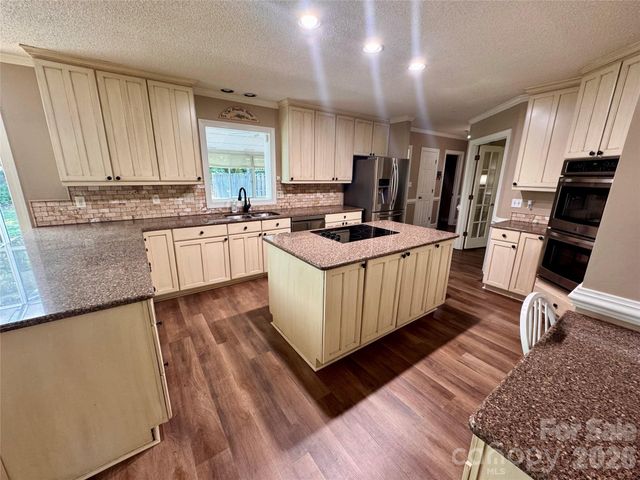 271 Ikerd Drive SE, Concord, NC 28025
