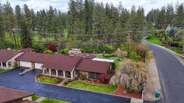 2002 W Regina Ave, Spokane, WA 99218