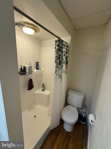 2441 PERKIOMEN AVE, Reading, PA 19606