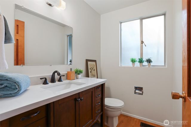 508 147th Street NE, Bellevue, WA 98007
