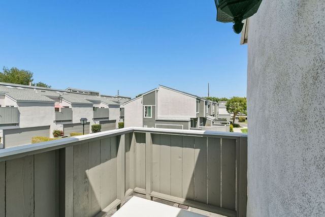 2670 W Segerstrom A, Santa Ana, CA 92704