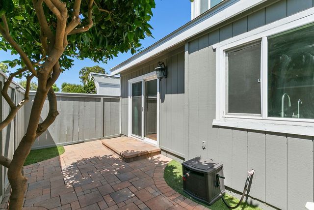 2670 W Segerstrom A, Santa Ana, CA 92704