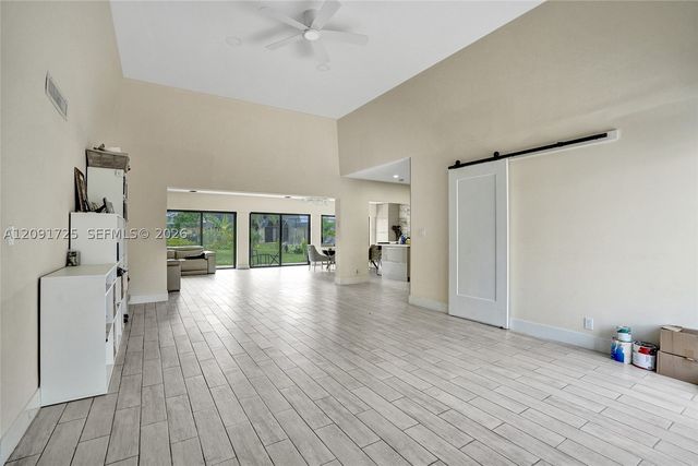5704 Coco Palm Dr, Tamarac, FL 33319