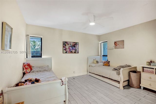 5704 Coco Palm Dr, Tamarac, FL 33319
