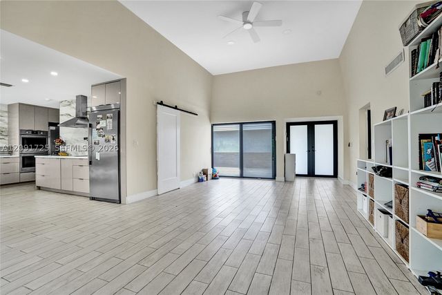 5704 Coco Palm Dr, Tamarac, FL 33319