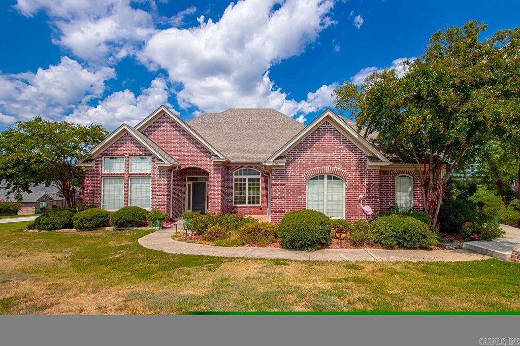 4040 Robinwood Circle, Bryant, AR 72022