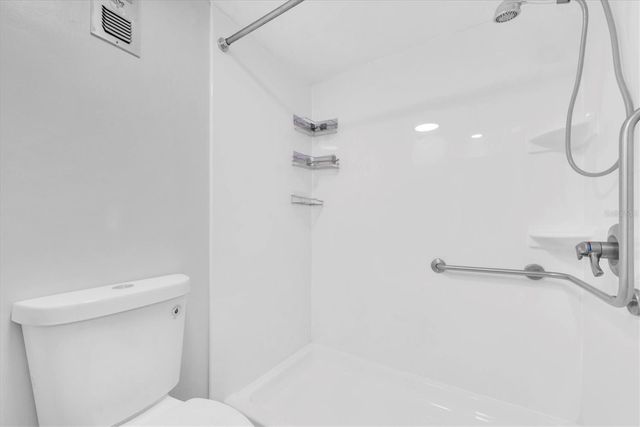 4900 38TH WAY S 302, St Petersburg, FL 33711
