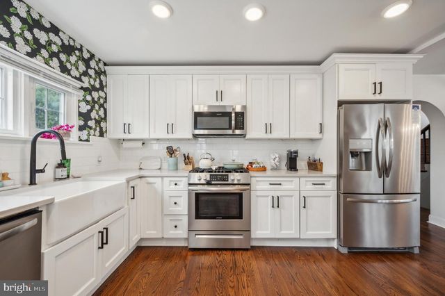 504 GAINSBORO RD, Drexel Hill, PA 19026
