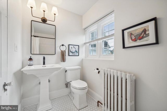 504 GAINSBORO RD, Drexel Hill, PA 19026