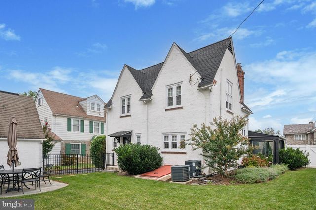 504 GAINSBORO RD, Drexel Hill, PA 19026