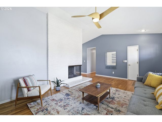 13912 Ne FREMONT Ct, Portland, OR 97230