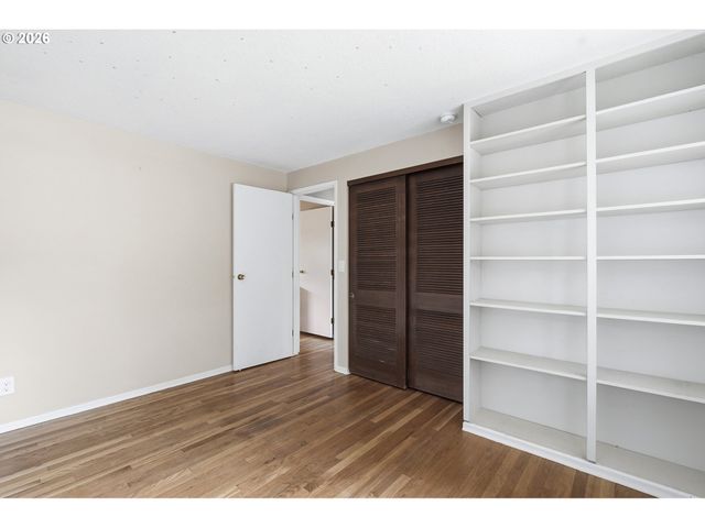 13912 Ne FREMONT Ct, Portland, OR 97230