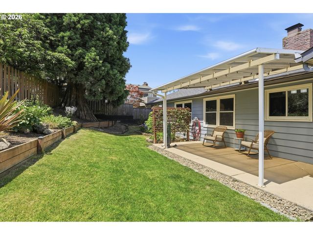 13912 Ne FREMONT Ct, Portland, OR 97230