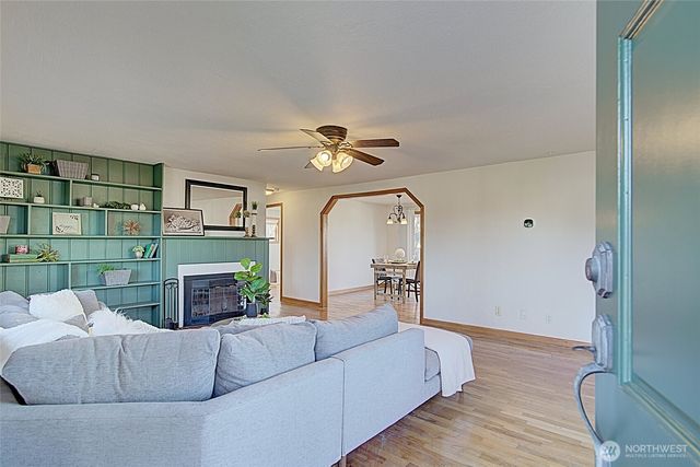 1225 Madison Street, Everett, WA 98203