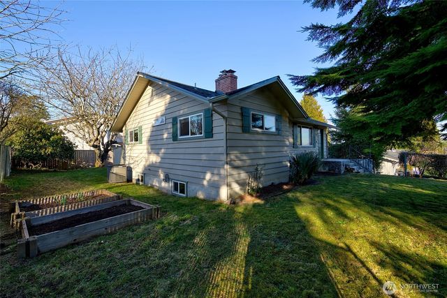 1225 Madison Street, Everett, WA 98203