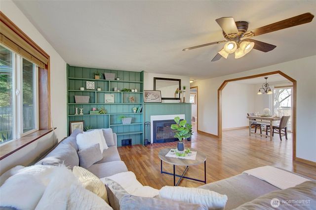 1225 Madison Street, Everett, WA 98203