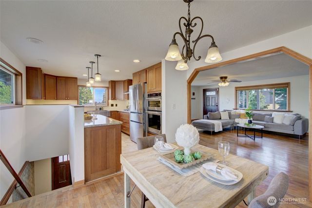 1225 Madison Street, Everett, WA 98203