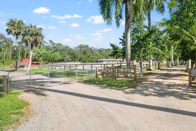 1068 D Road, Loxahatchee Groves, FL 33470