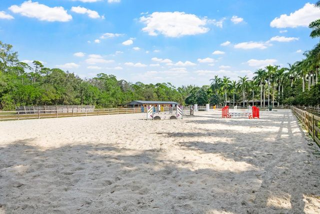 1068 D Road, Loxahatchee Groves, FL 33470