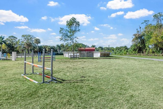 1068 D Road, Loxahatchee Groves, FL 33470