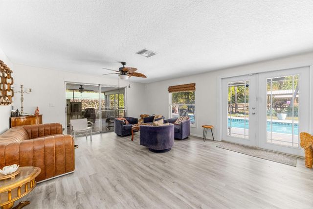 1068 D Road, Loxahatchee Groves, FL 33470