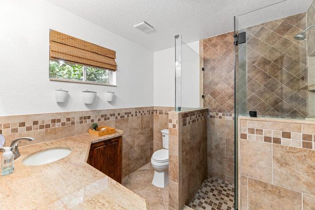 1068 D Road, Loxahatchee Groves, FL 33470