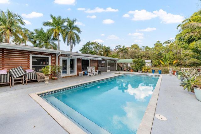 1068 D Road, Loxahatchee Groves, FL 33470