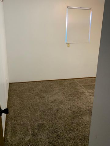 1107 57th Avenue N, Brooklyn Center, MN 55430