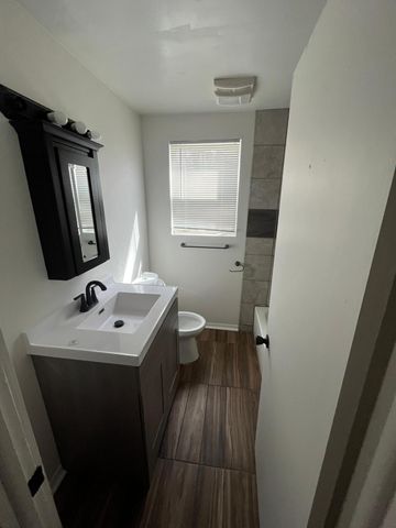 1107 57th Avenue N, Brooklyn Center, MN 55430