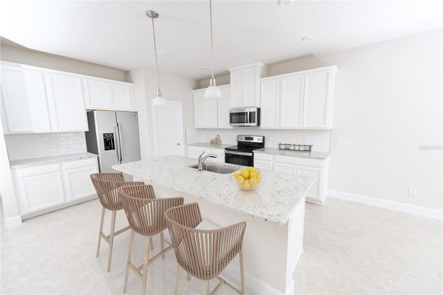6704 CEDAR LANDING CIRCLE, Leesburg, FL 34748