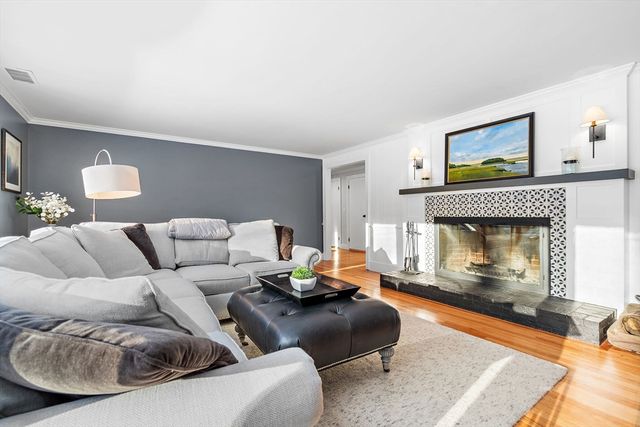 850 Old Road To 9 Acre Corner, Concord, MA 01742