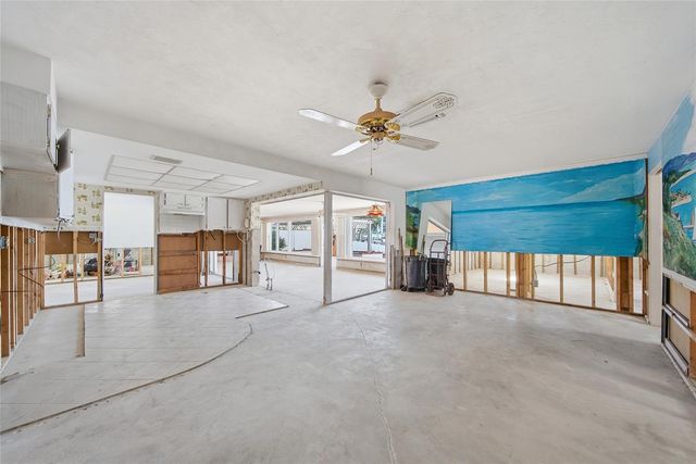 4 BELLEVUE DRIVE, Treasure Island, FL 33706