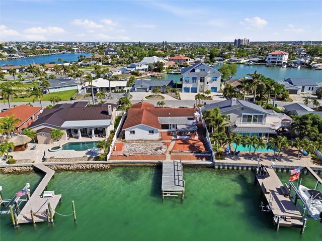 4 BELLEVUE DRIVE, Treasure Island, FL 33706