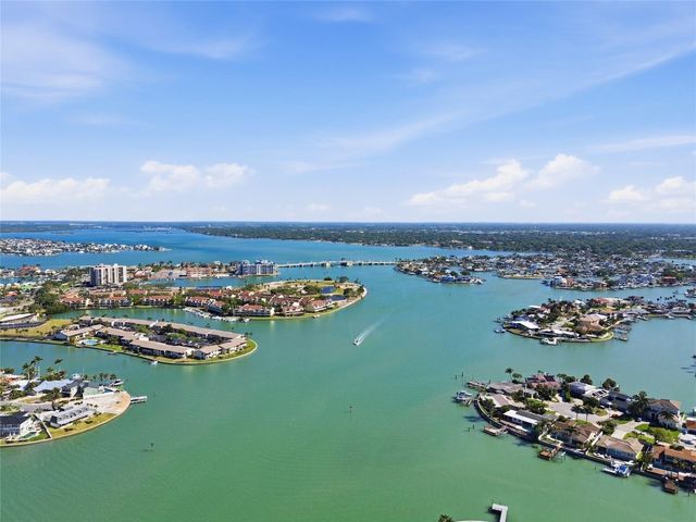 4 BELLEVUE DRIVE, Treasure Island, FL 33706