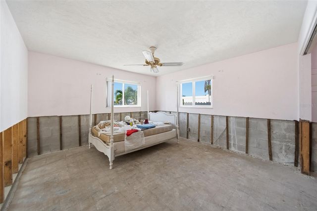 4 BELLEVUE DRIVE, Treasure Island, FL 33706