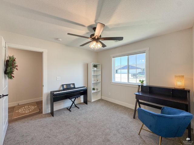 4678 Pierce Drive, Manhattan, KS 66502