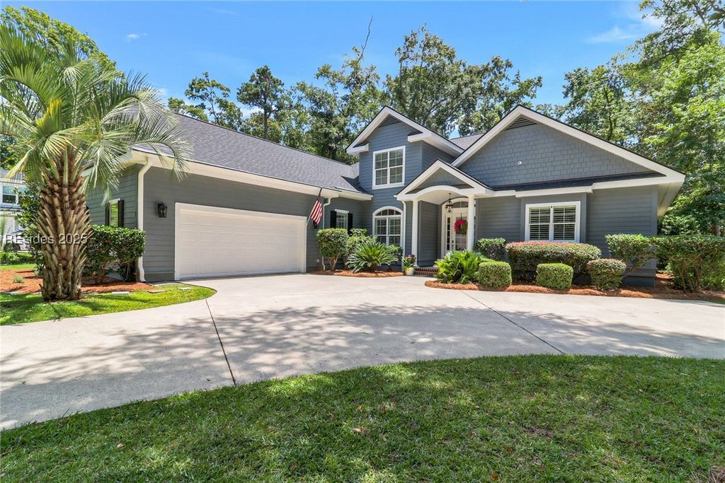 7 Greenwood Dr, Bluffton, SC 29910