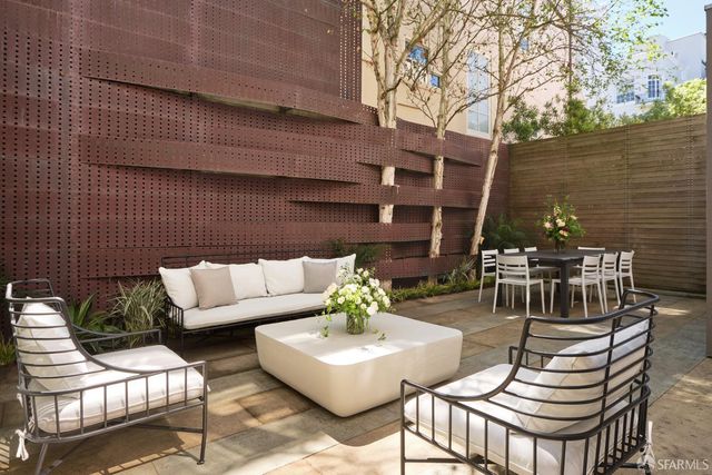 2685 Pacific Avenue, San Francisco, CA 94115