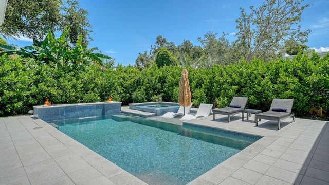 1905 GOLDENROD STREET, Sarasota, FL 34239