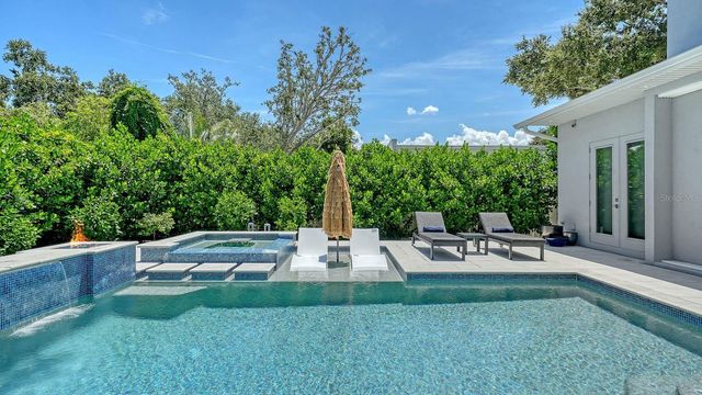 1905 GOLDENROD STREET, Sarasota, FL 34239