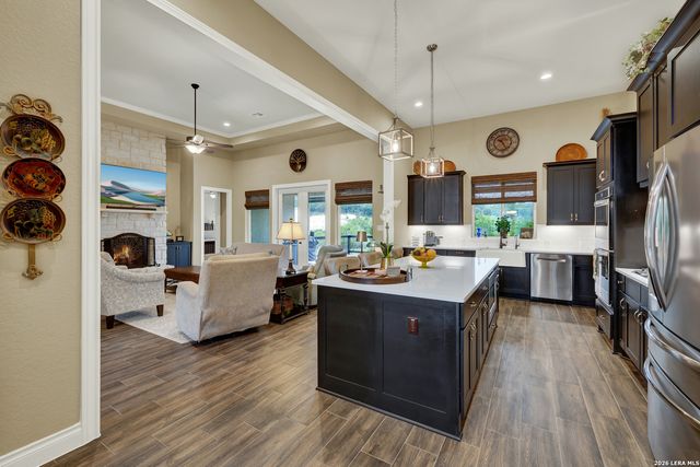 156 GULL LN, Spring Branch, TX 78070