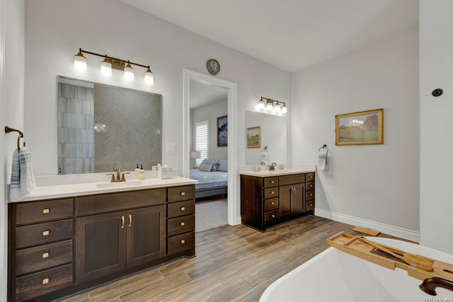 156 GULL LN, Spring Branch, TX 78070