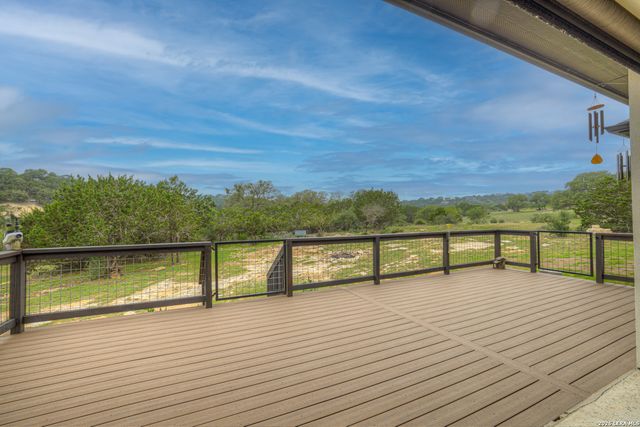 156 GULL LN, Spring Branch, TX 78070