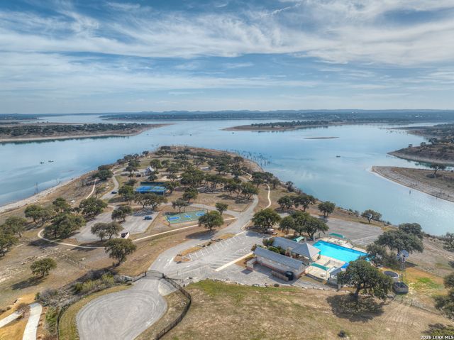 156 GULL LN, Spring Branch, TX 78070