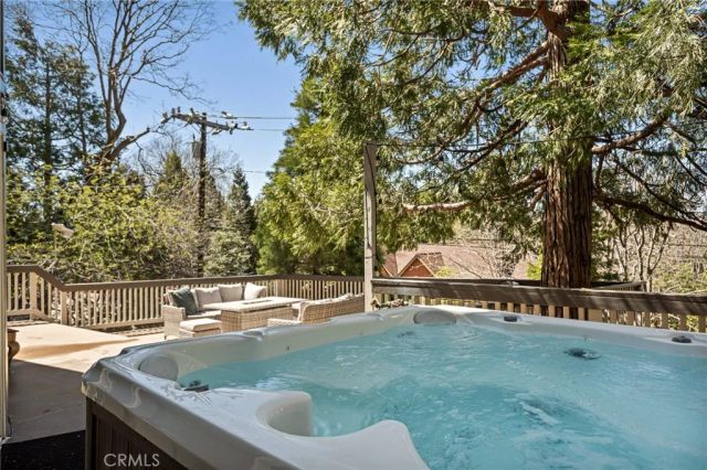 735 Bishorn Drive, Lake Arrowhead, CA 92352