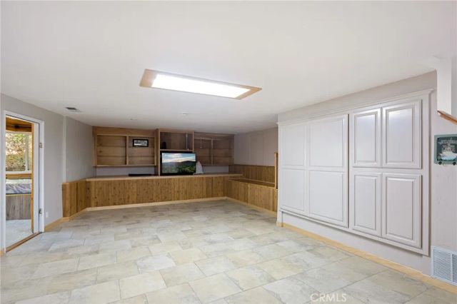 735 Bishorn Drive, Lake Arrowhead, CA 92352